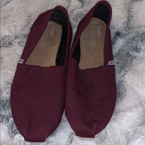Burgundy Toms !